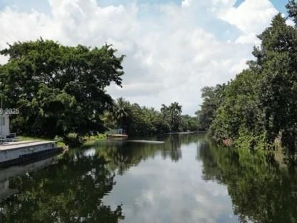 12691 NE 2nd Ave, North Miami, FL 33161