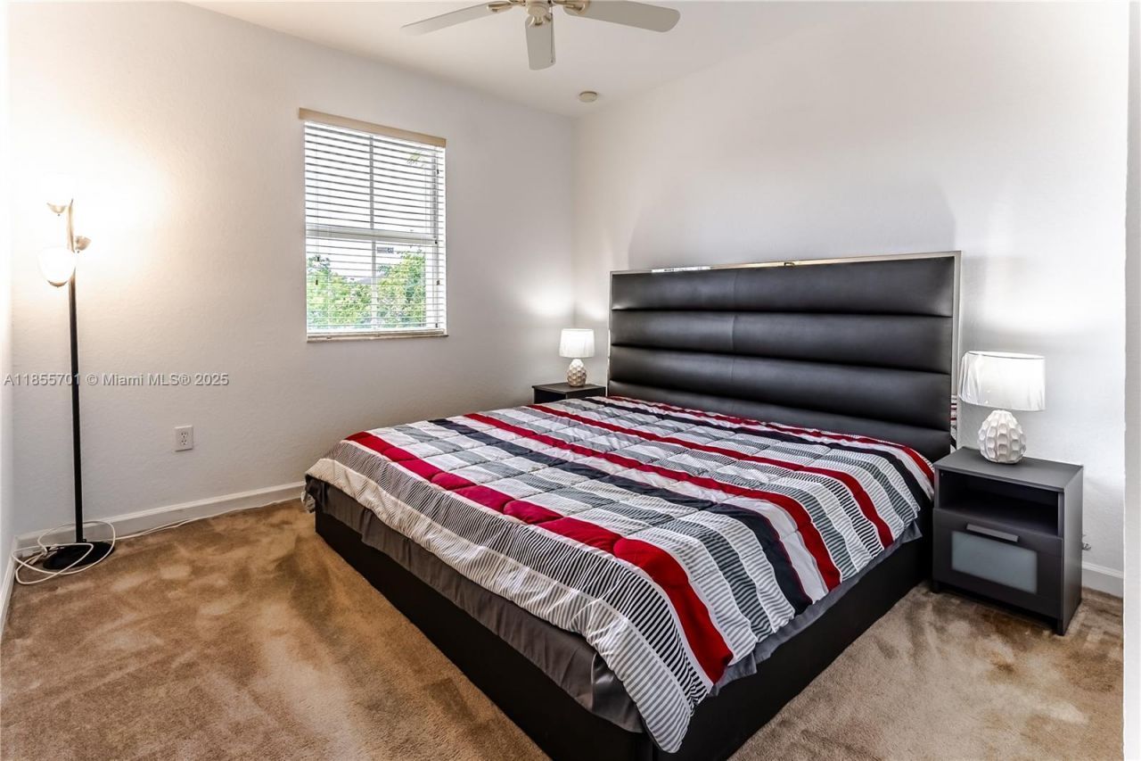 201 NE 36th Ter, Homestead, FL 33033 Photo