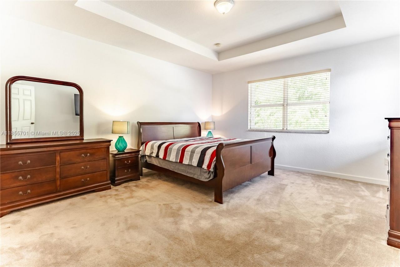 201 NE 36th Ter, Homestead, FL 33033 Photo