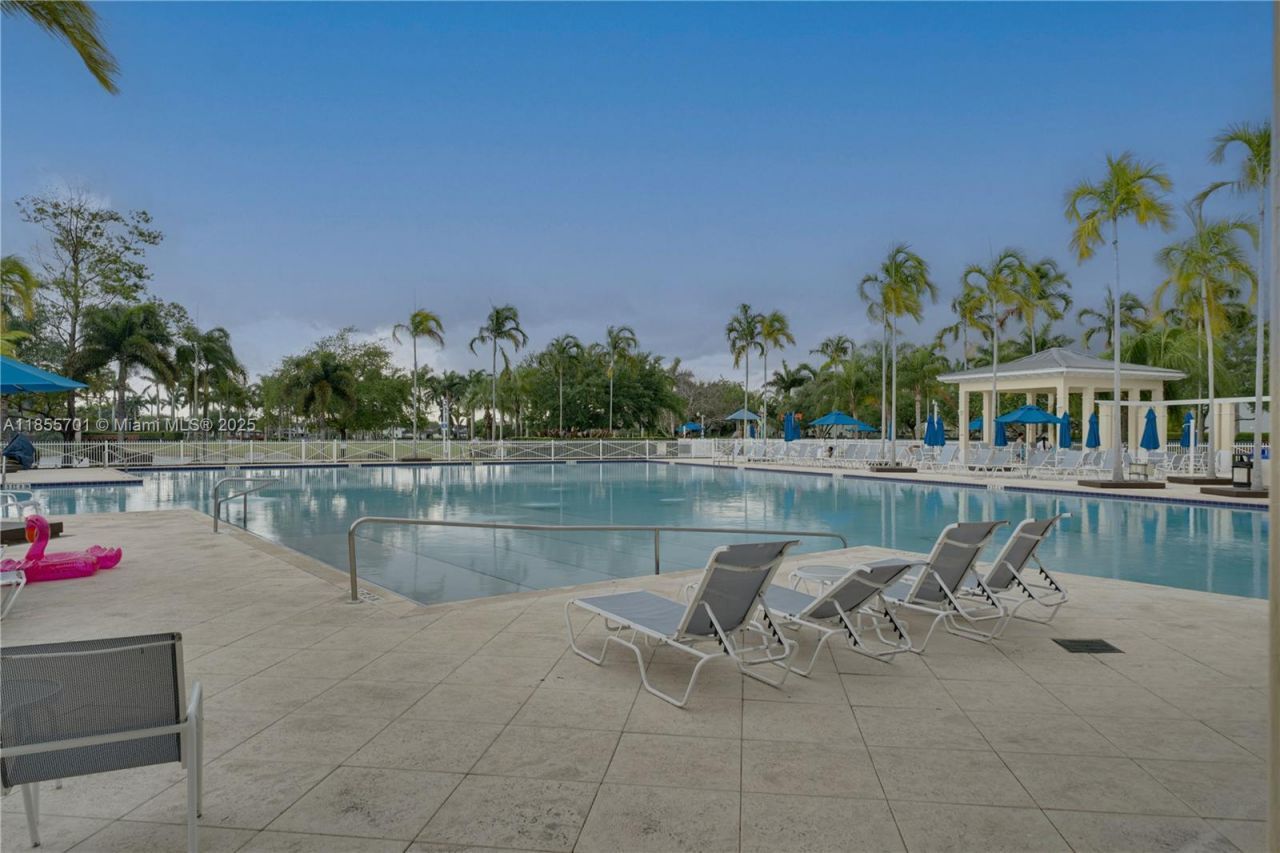 201 NE 36th Ter, Homestead, FL 33033 Photo