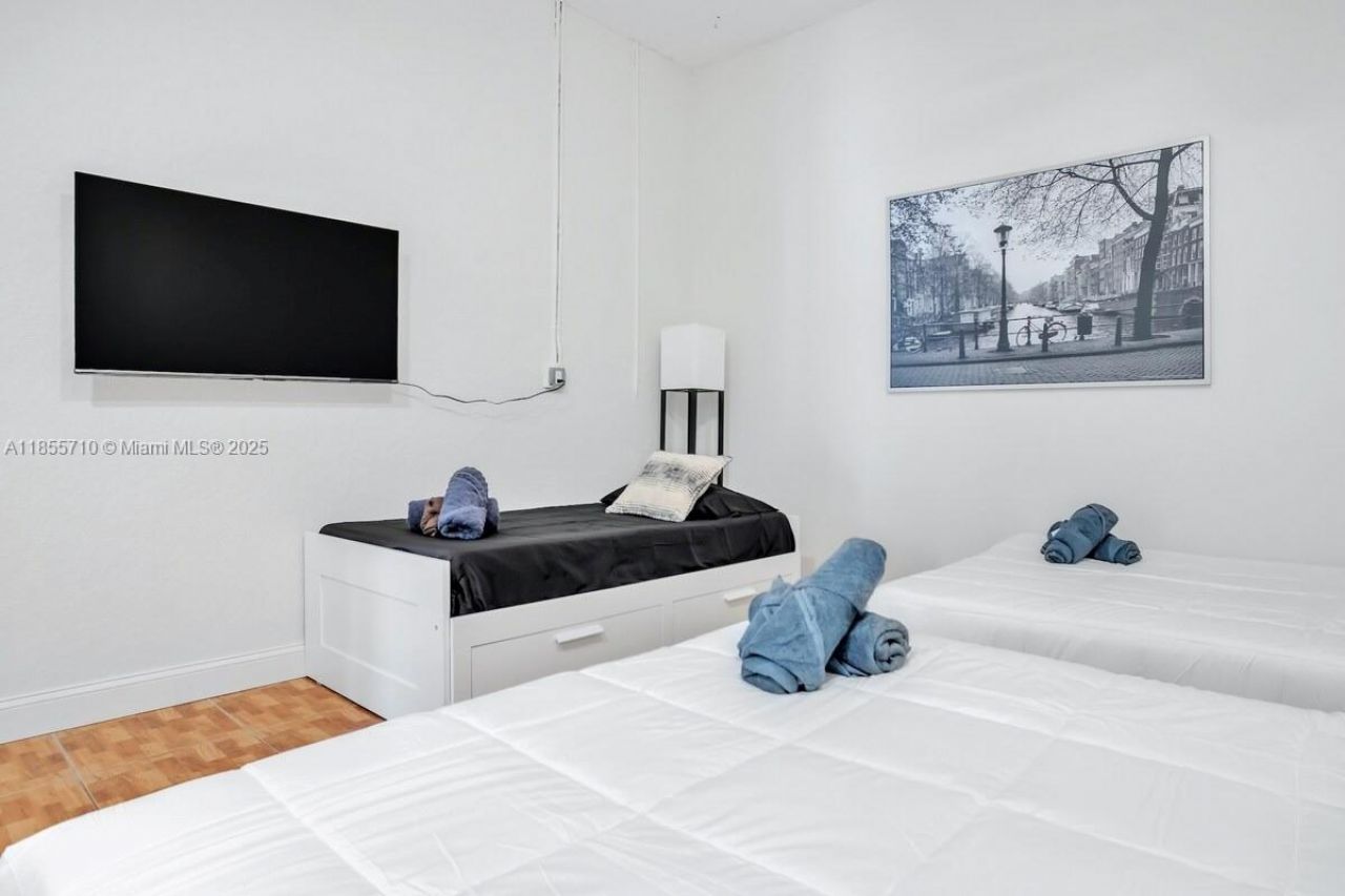 205 N 31st Ave, Unit 1, Hollywood, FL 33021 Photo