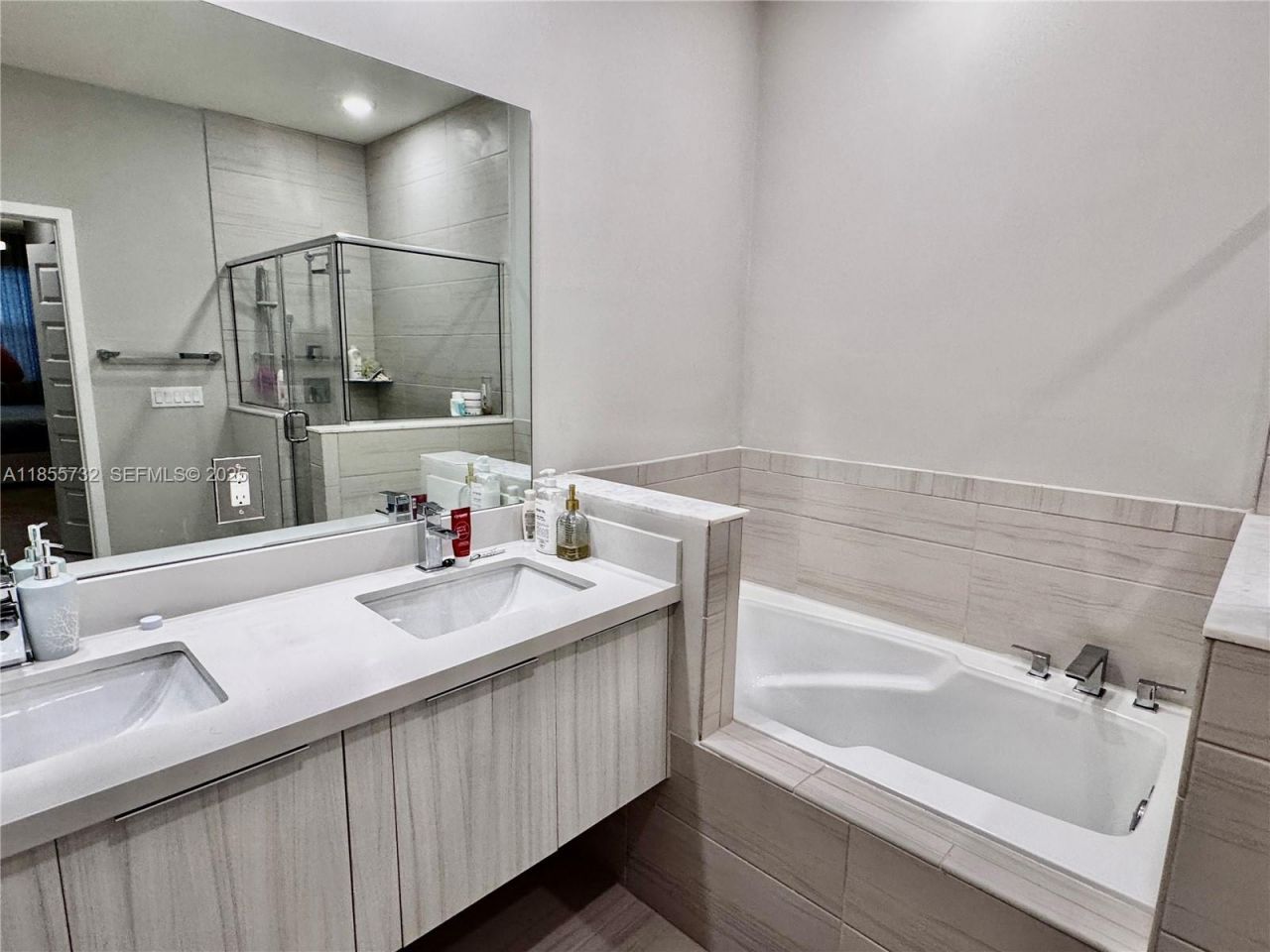 7924 NW 105th Ave, Unit 7924, Doral, FL 33178 Photo