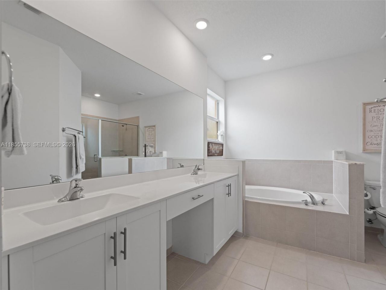 1418 SE 26th Ter, Homestead, FL 33035 Photo