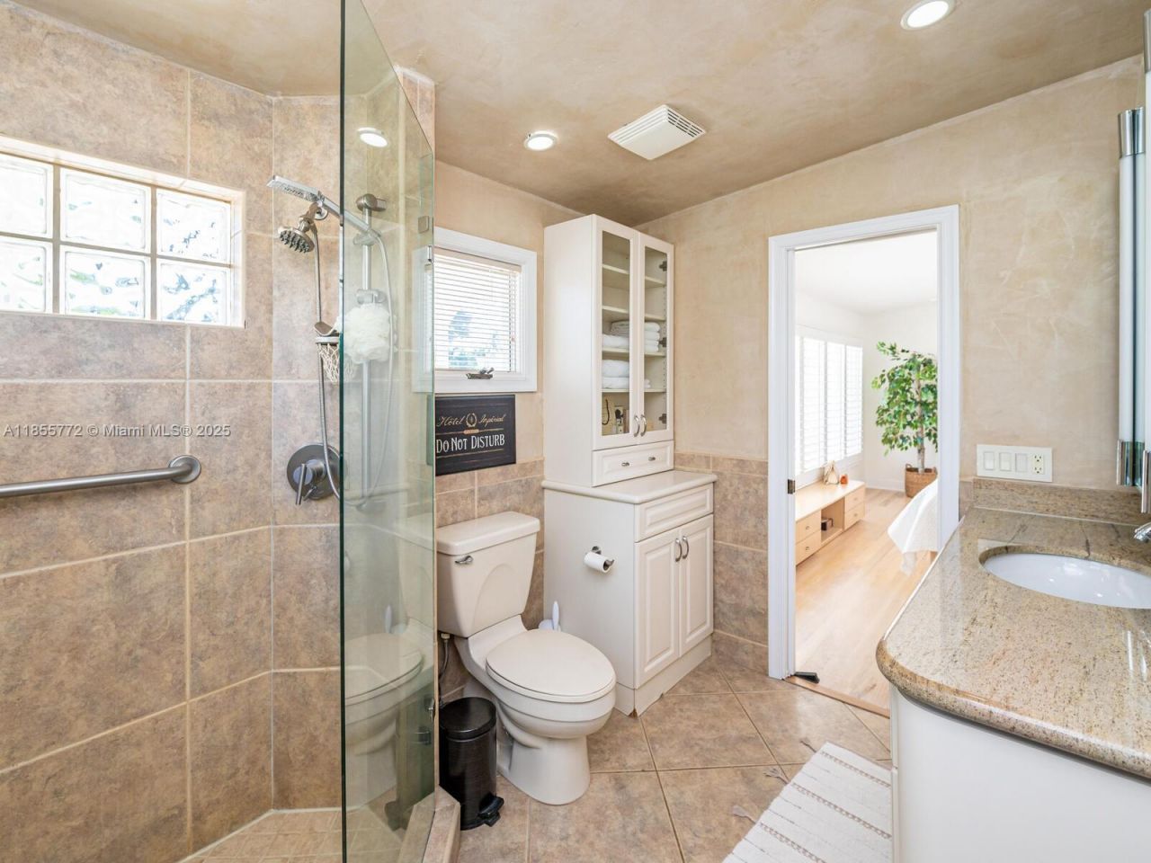 2118 NE 15th St, Fort Lauderdale, FL 33304 Photo