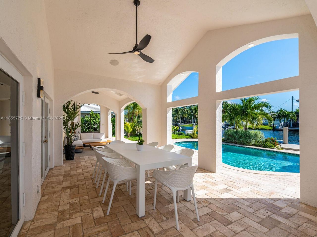 2118 NE 15th St, Fort Lauderdale, FL 33304 Photo