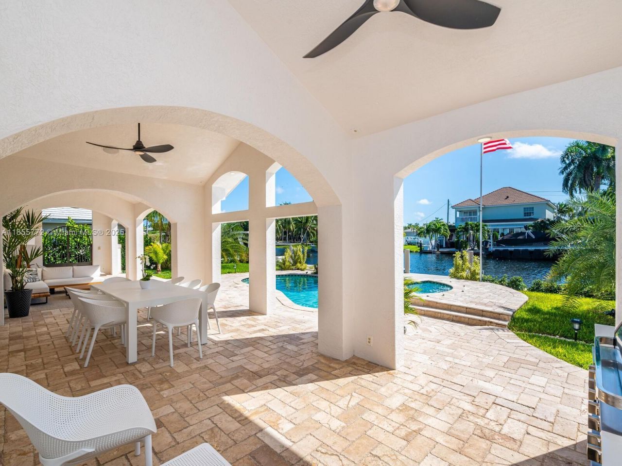 2118 NE 15th St, Fort Lauderdale, FL 33304 Photo