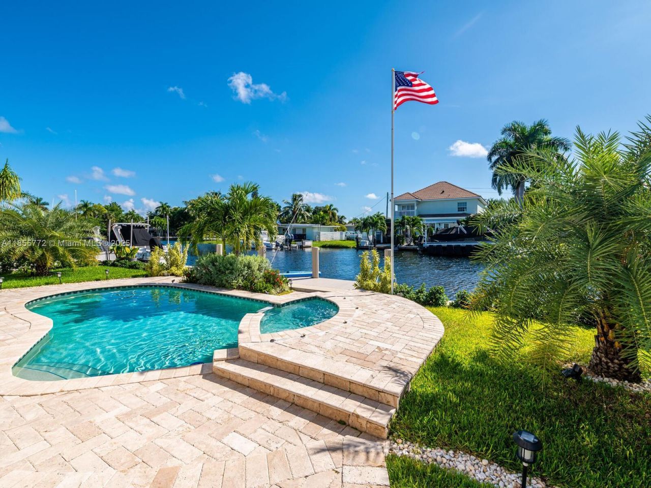 2118 NE 15th St, Fort Lauderdale, FL 33304 Photo