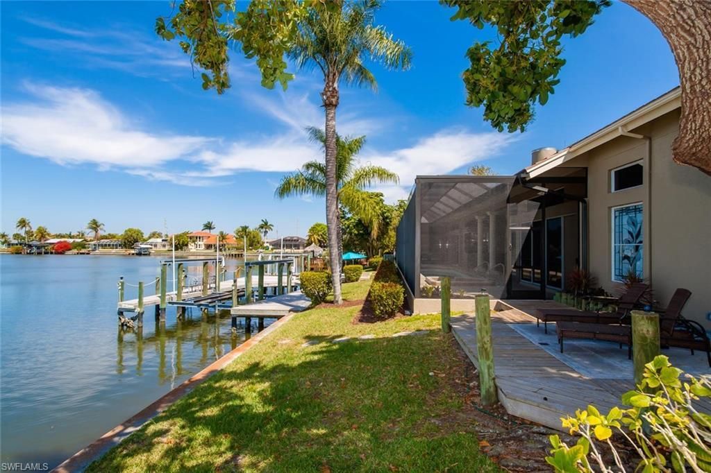 4902 SW 5th Pl, Cape Coral, FL 33914 Photo