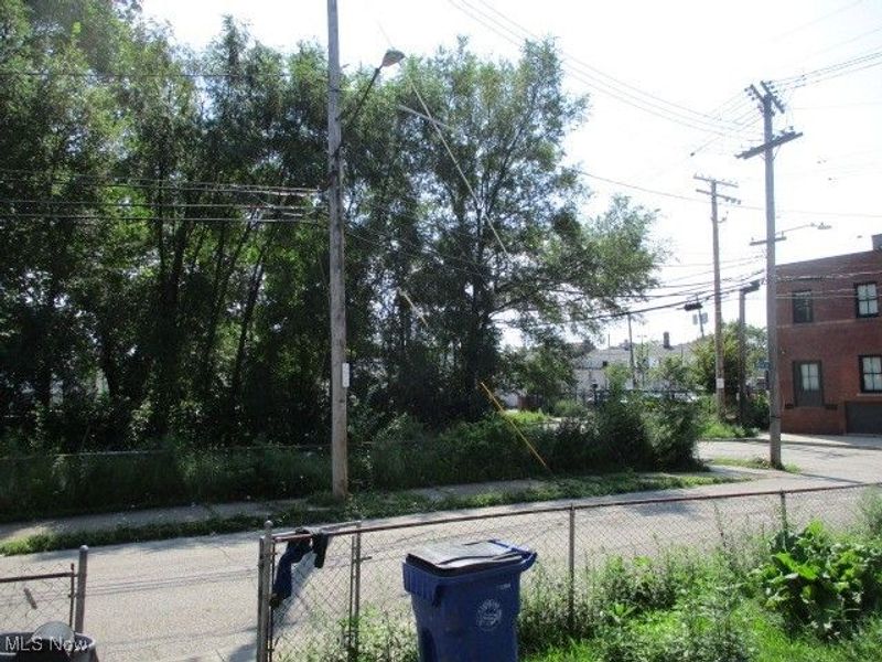 2700 Barber Avenue, Cleveland, OH 44113 Photo 16