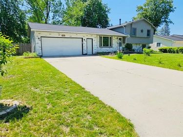 7046 Donelson Trail, Davison, MI 48423