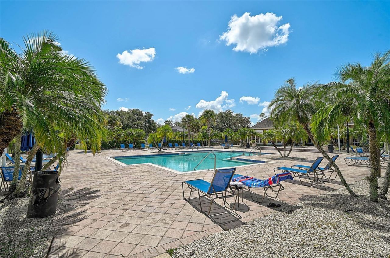 8827 Manor Loop, Unit 204, Lakewood Ranch, FL 34202 Photo