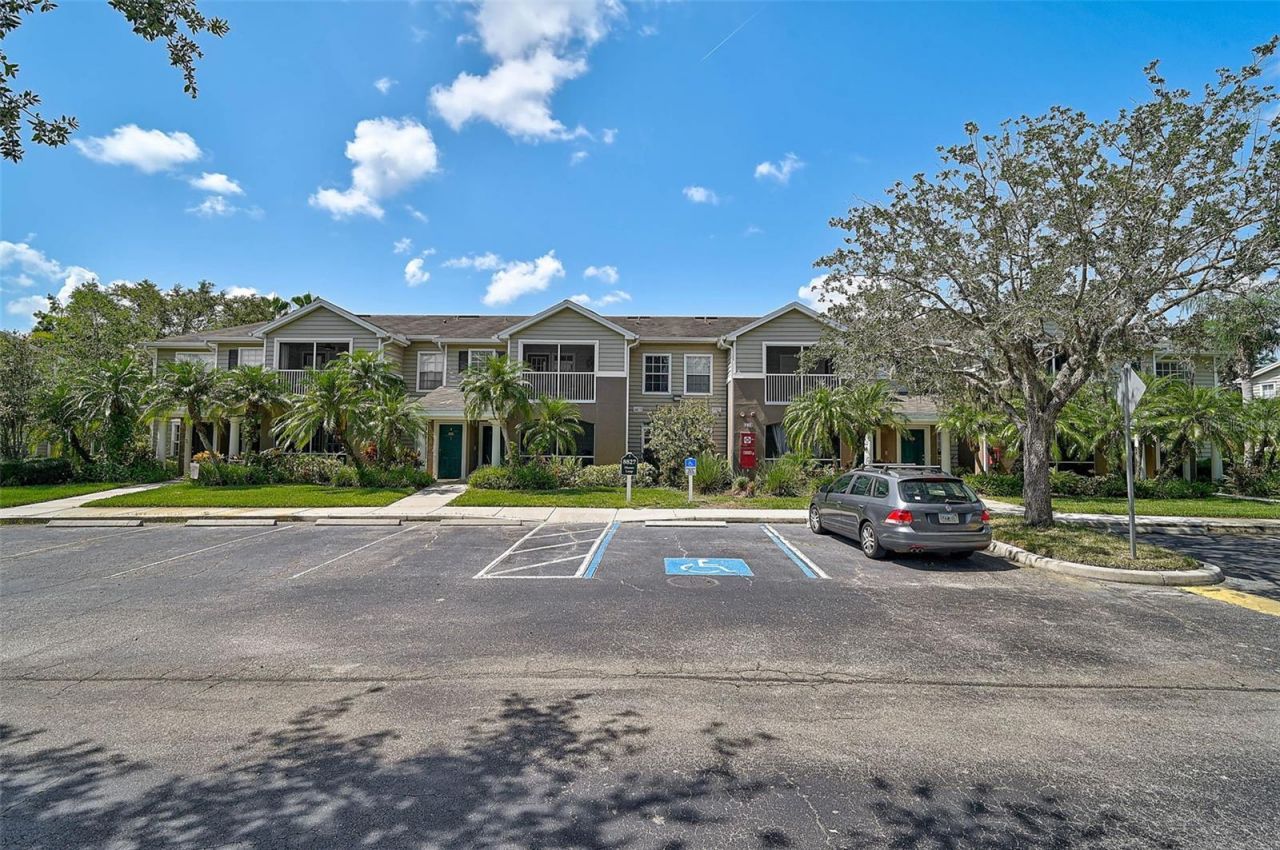 8827 Manor Loop, Unit 204, Lakewood Ranch, FL 34202 Photo