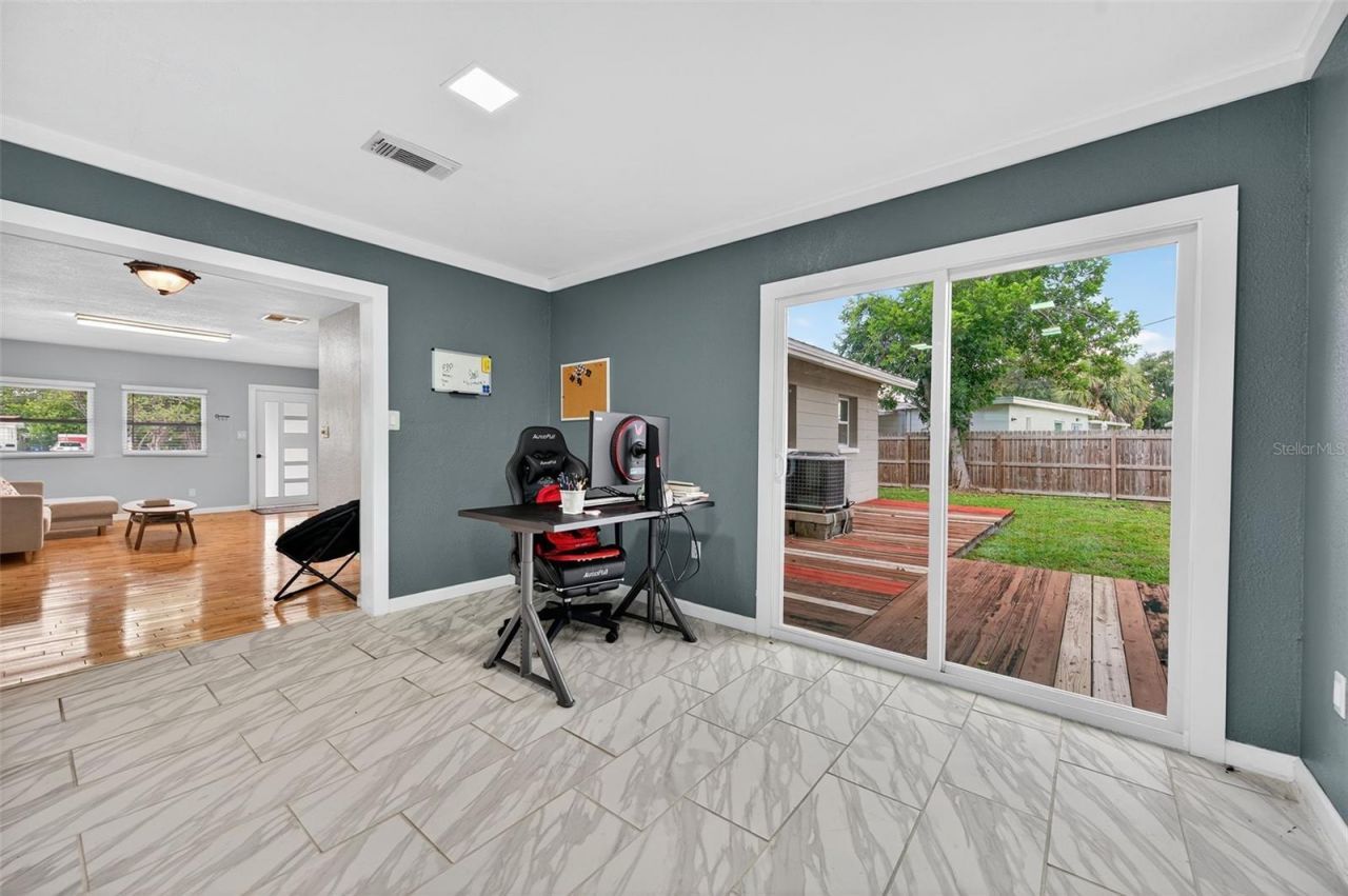 300 Davison Avenue Ne, Saint Petersburg, FL 33703 Photo