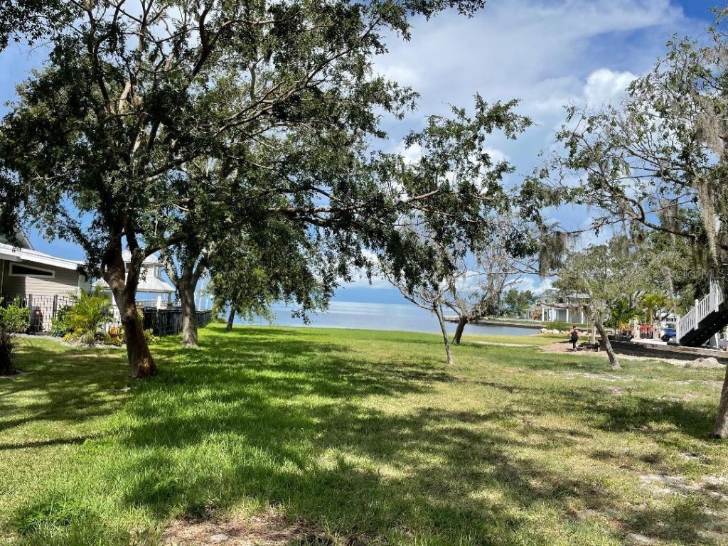 0 Bluff, Holiday, FL 34691 Photo