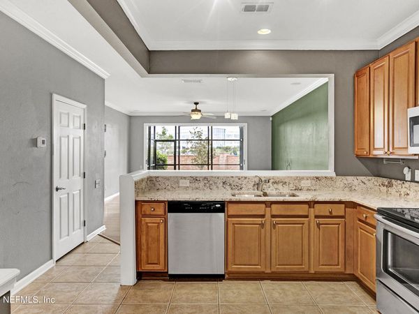 7463 RED CRANE Lane, Jacksonville, FL 32256