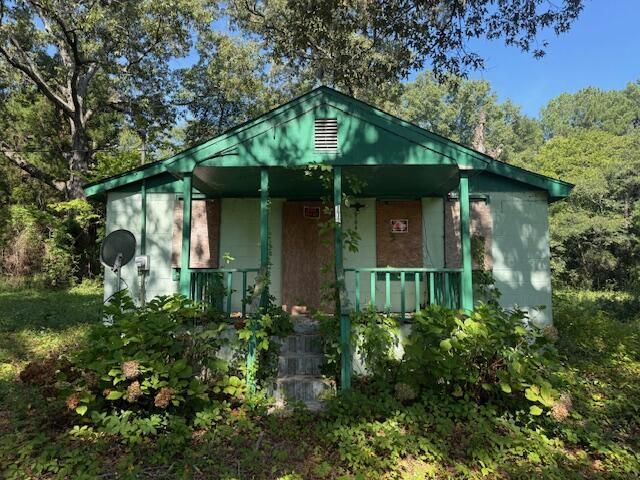 111 Roberta Drive Photo 5