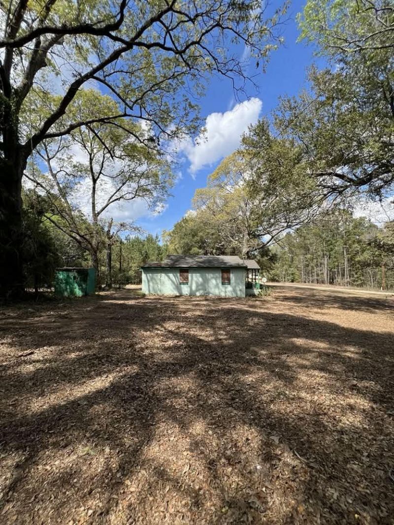 111 Roberta Drive Photo 8