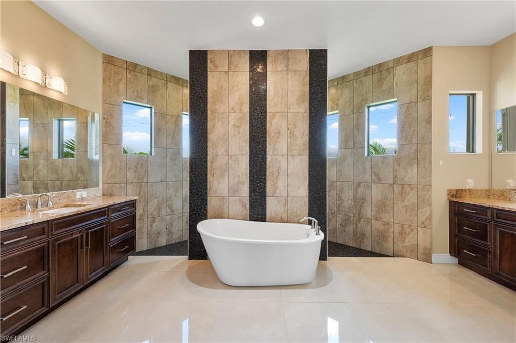 3324 NW 10th St, Cape Coral, FL 33993 Photo