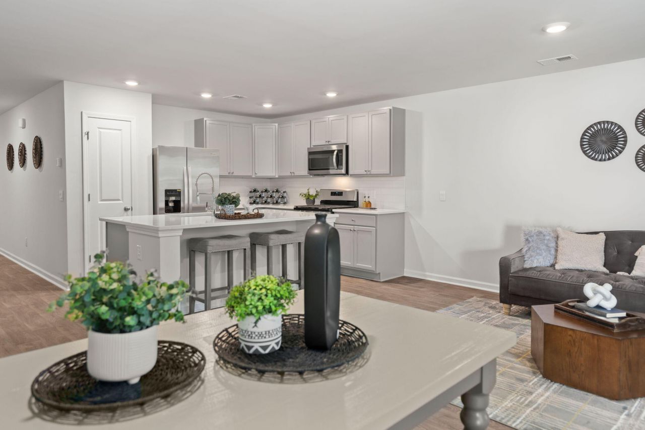 125 Orchid Bloom Circle Photo 14