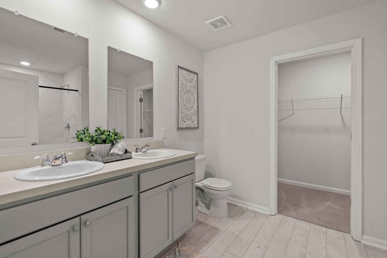 125 Orchid Bloom Circle Photo 20