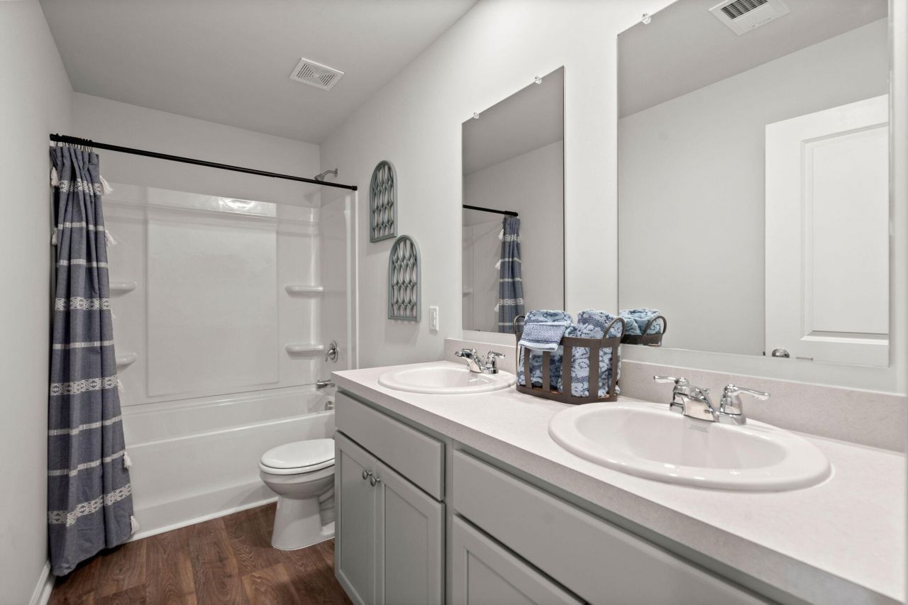 125 Orchid Bloom Circle Photo 24