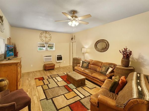 207 N Oneil Street, Alvord, TX 76225