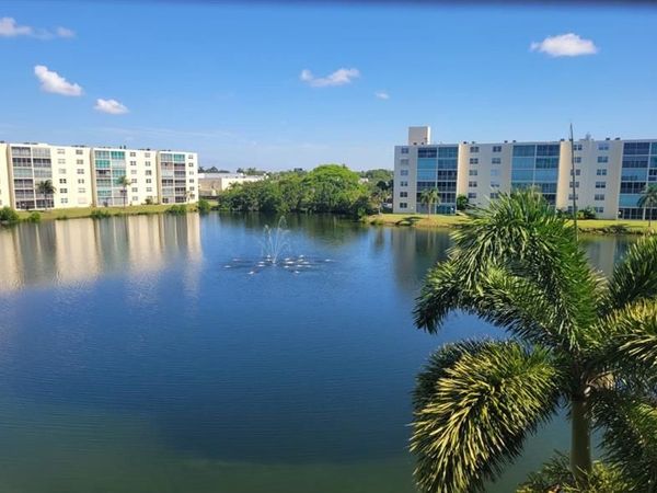 131 SE 3rd Ave, Unit 401, Dania Beach, FL 33004