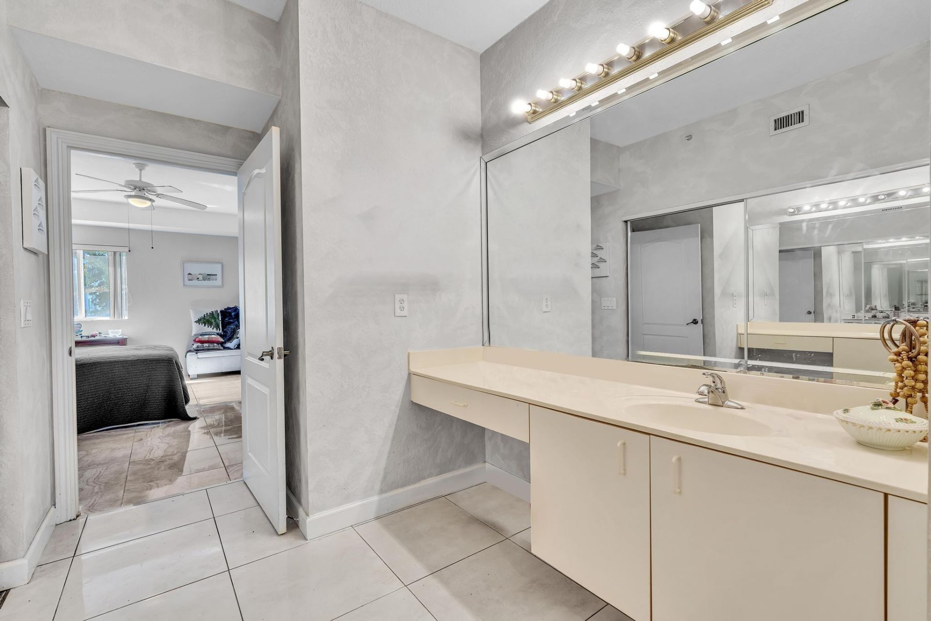 7727 Southampton Terrace, Unit 202, Tamarac, FL 33321 Photo