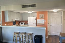 5905 South Kings Hwy. photo 4