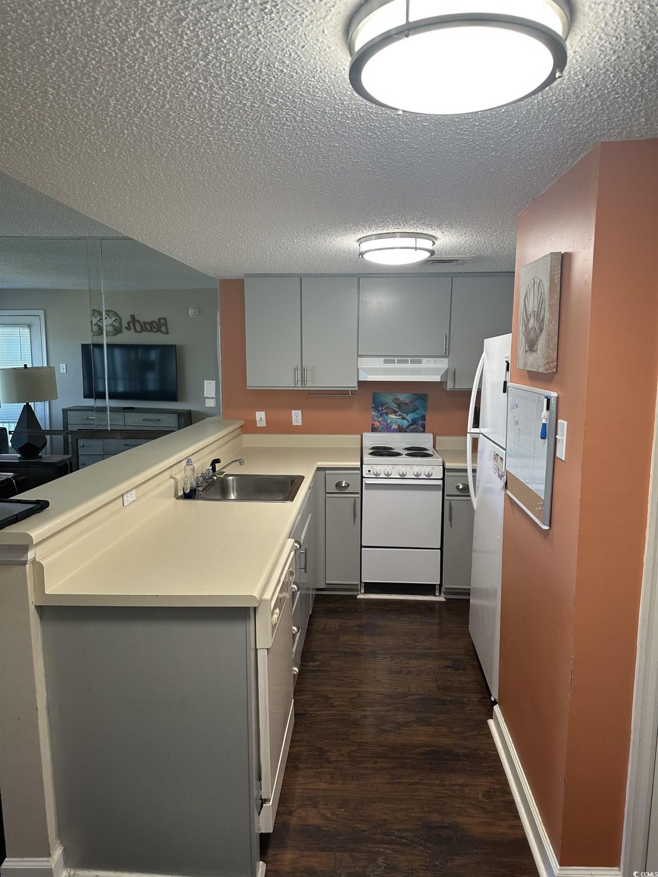 5905 South Kings Hwy. Photo 4