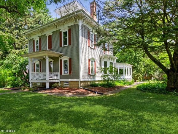 100 E Miller Avenue, Hinckley, IL 60520