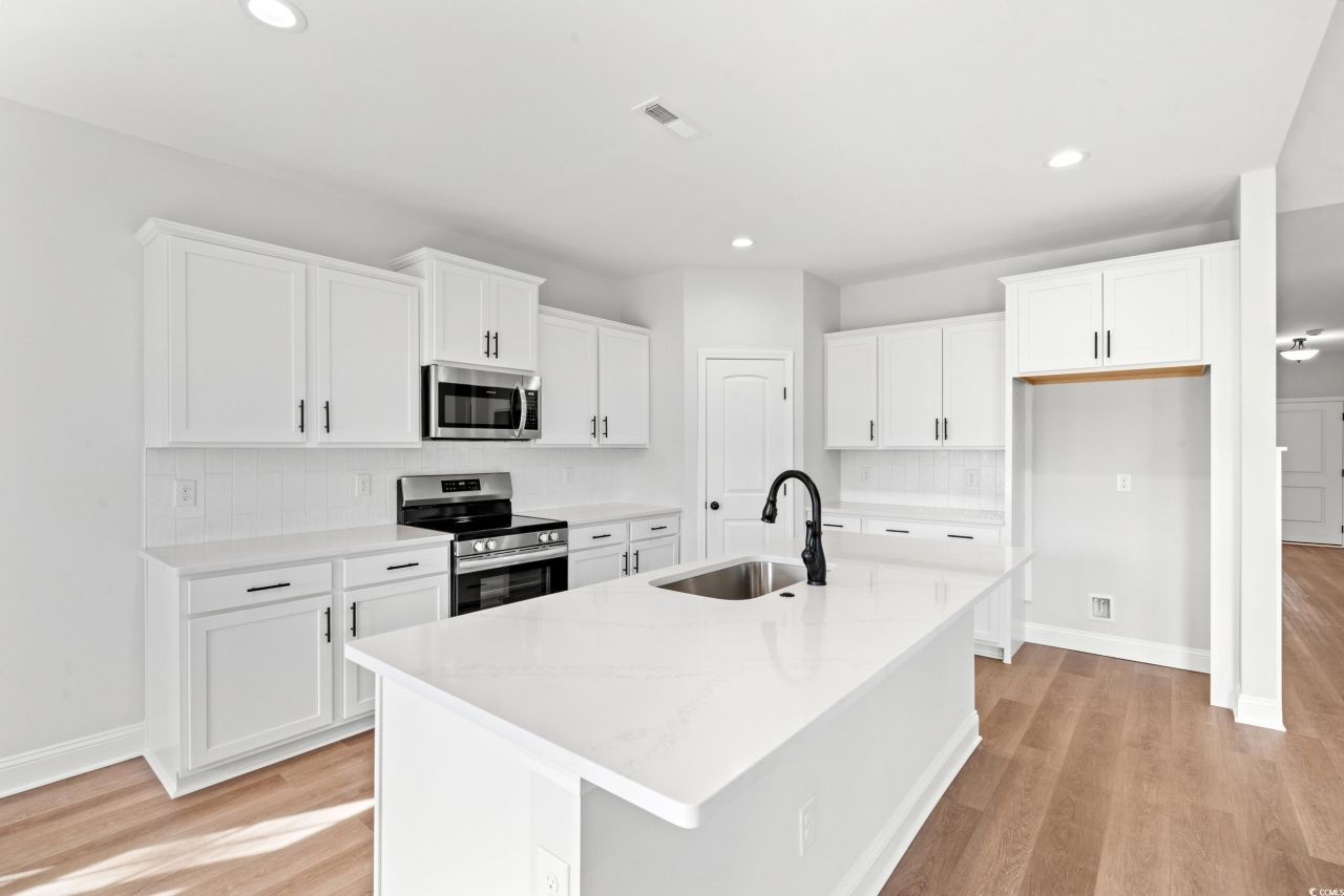 908 Francis Parker Rd. Photo 6