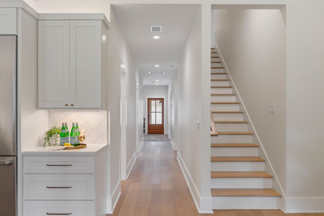 1657 Pierpont Avenue Photo 23