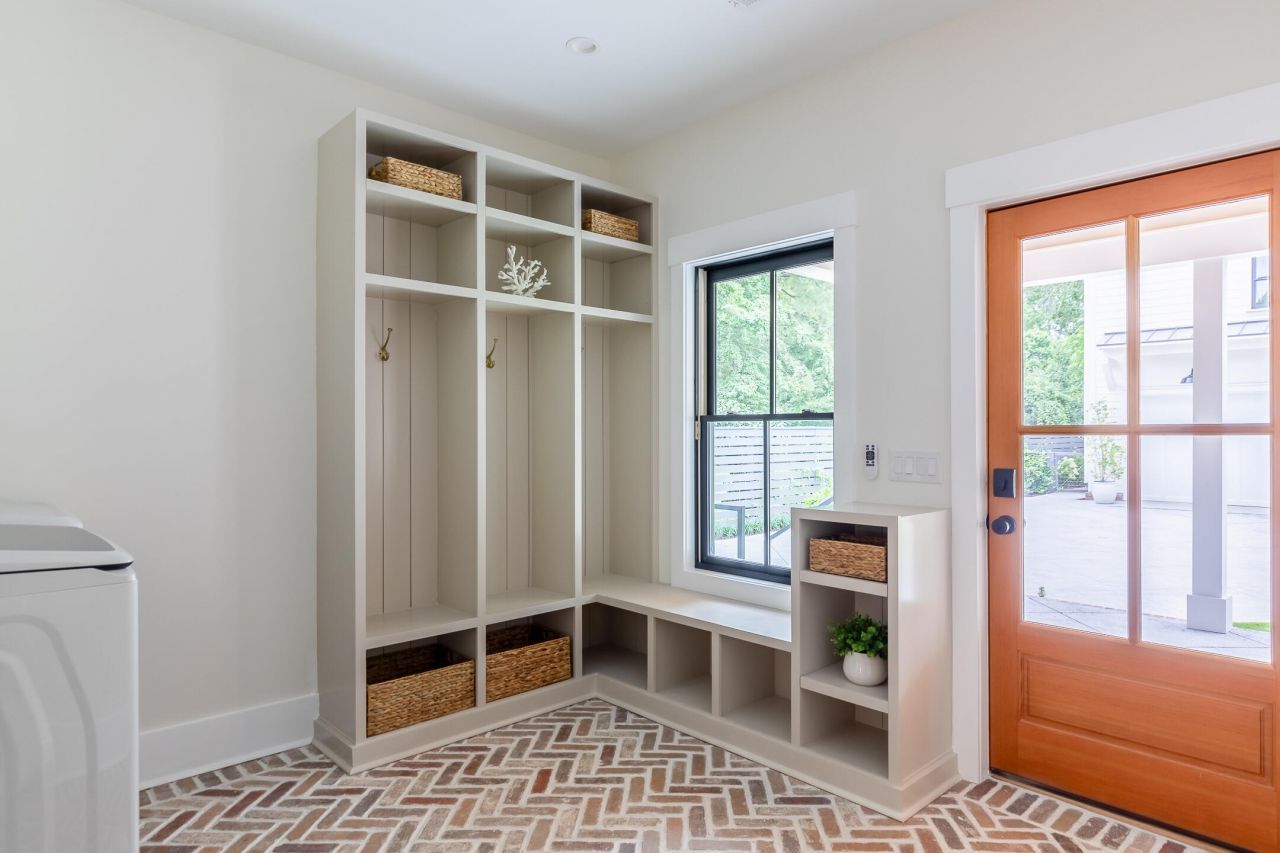 1657 Pierpont Avenue Photo 25