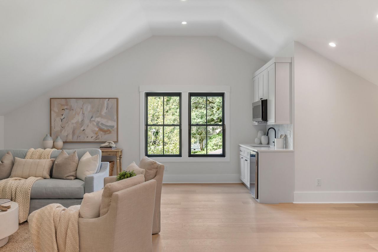 1657 Pierpont Avenue Photo 47