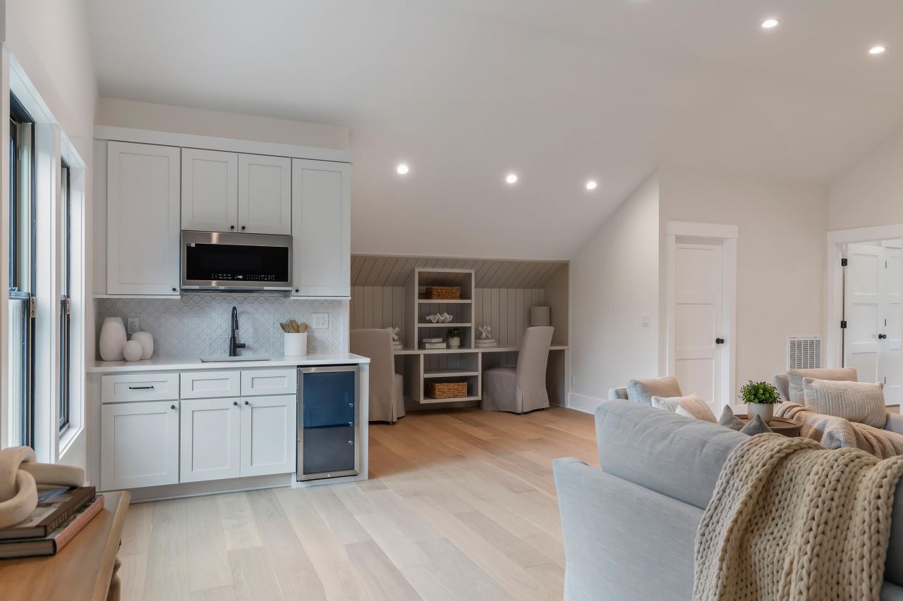 1657 Pierpont Avenue Photo 49