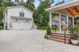 1657 Pierpont Avenue photo 4