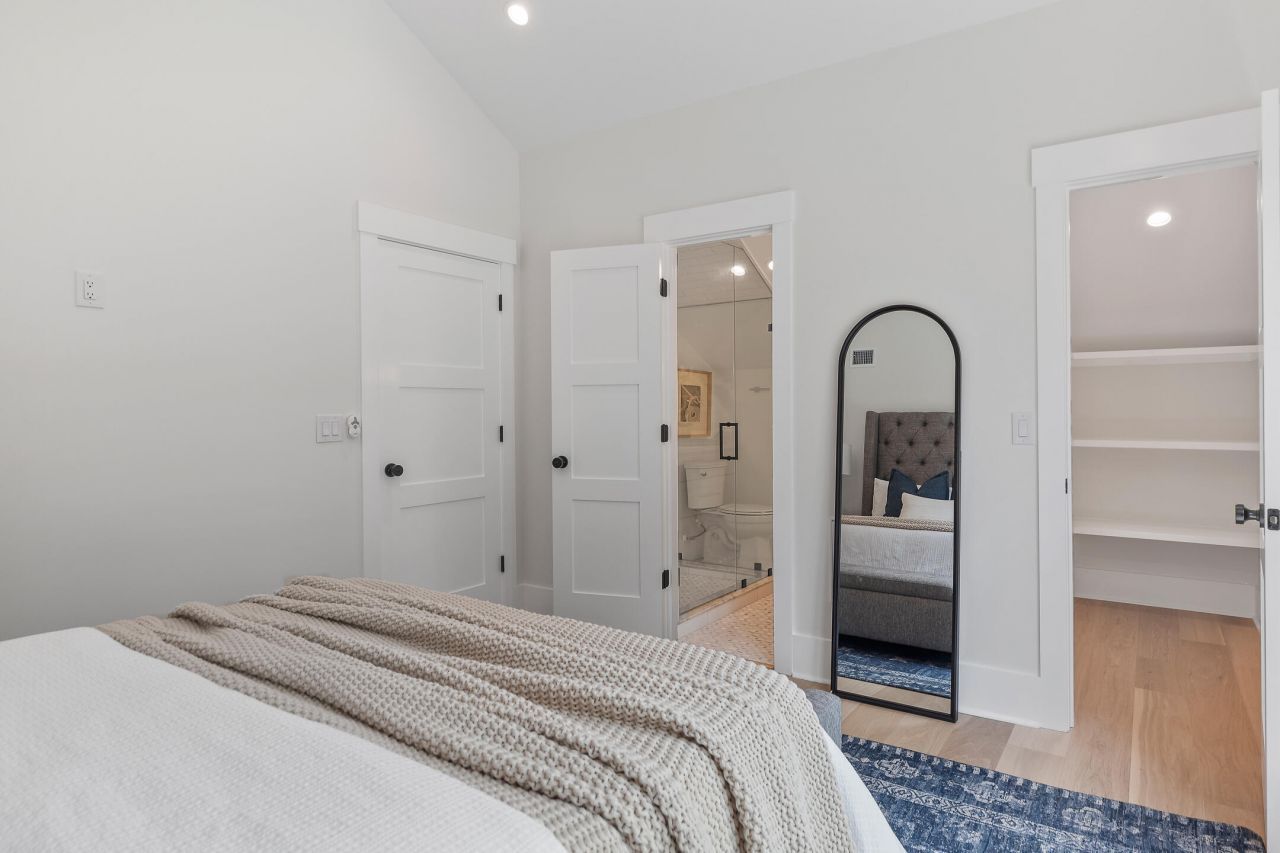 1657 Pierpont Avenue Photo 53