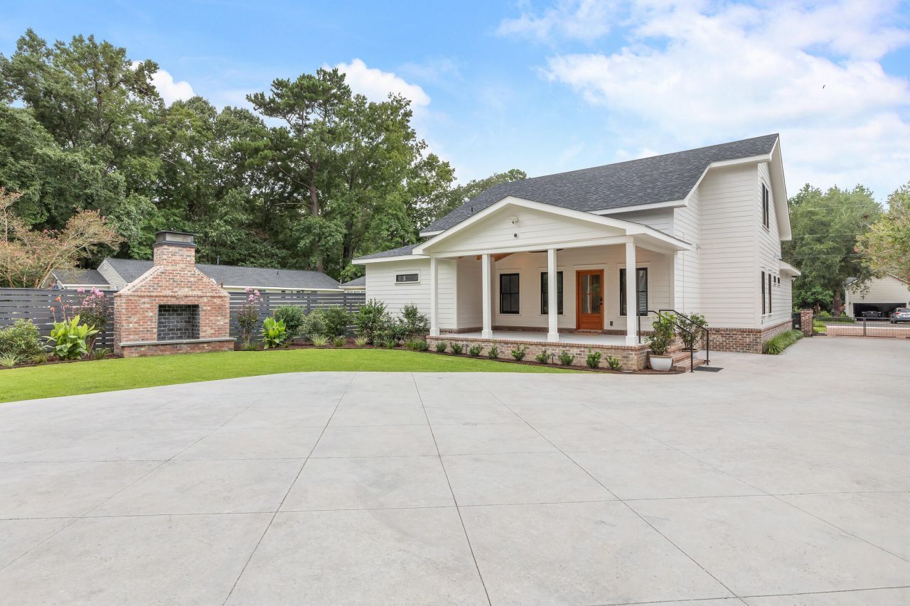 1657 Pierpont Avenue Photo 6