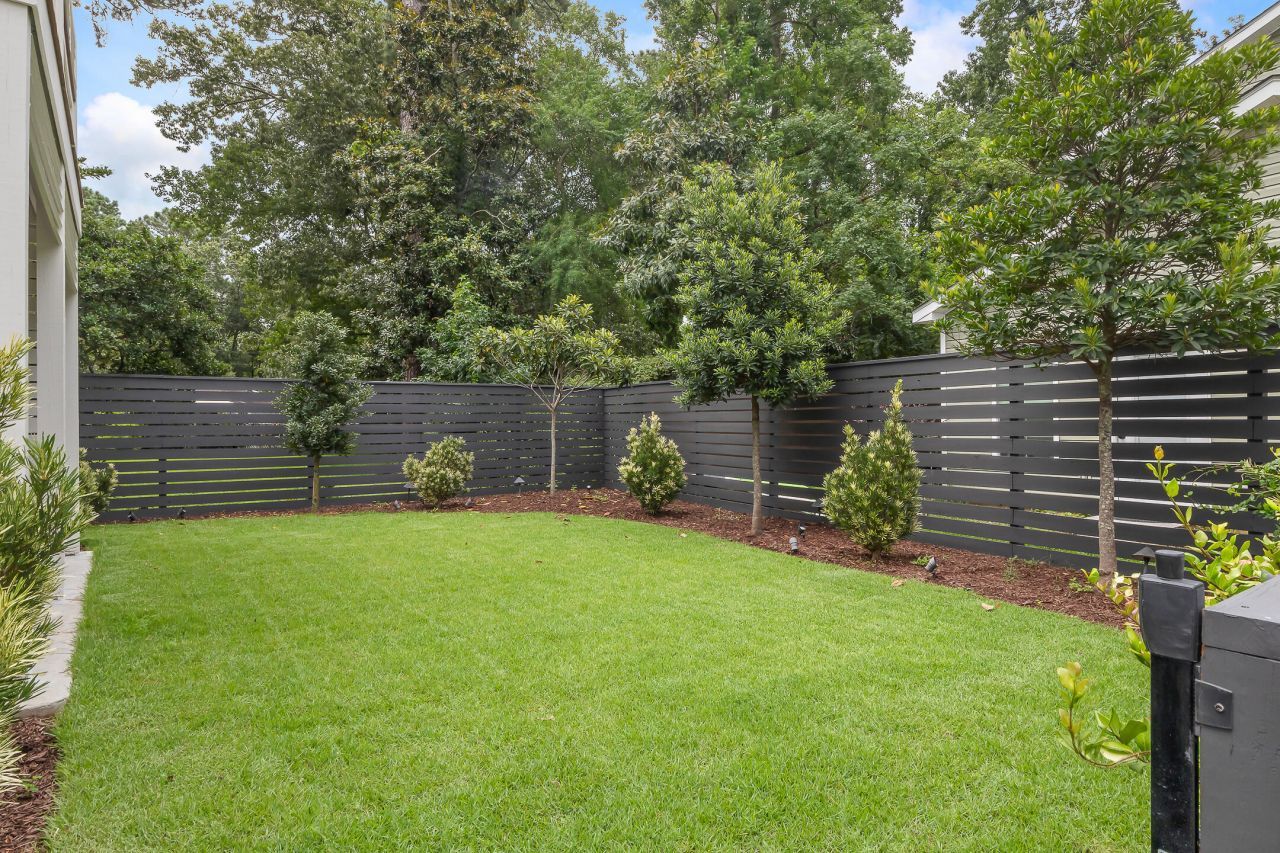 1657 Pierpont Avenue Photo 63