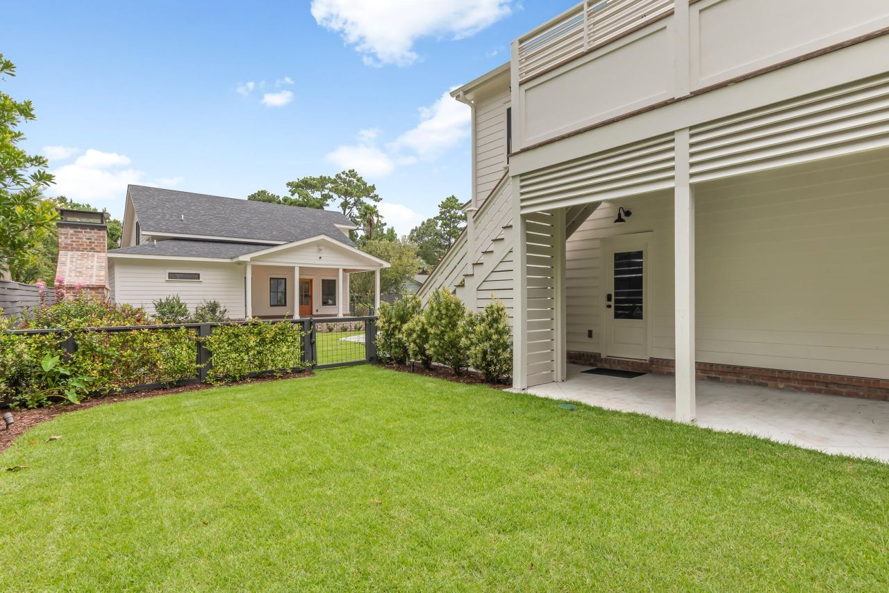 1657 Pierpont Avenue Photo 64