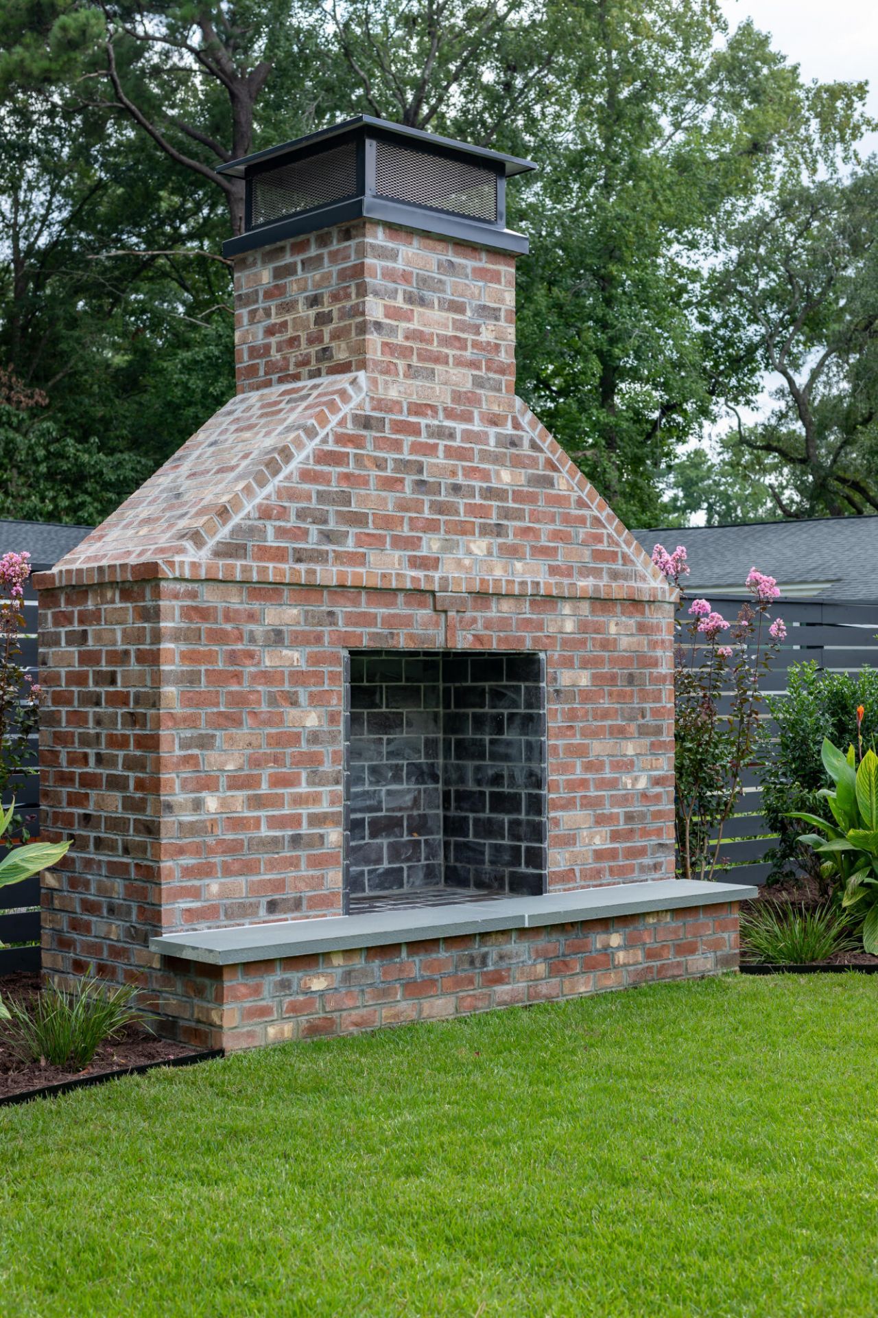 1657 Pierpont Avenue Photo 9