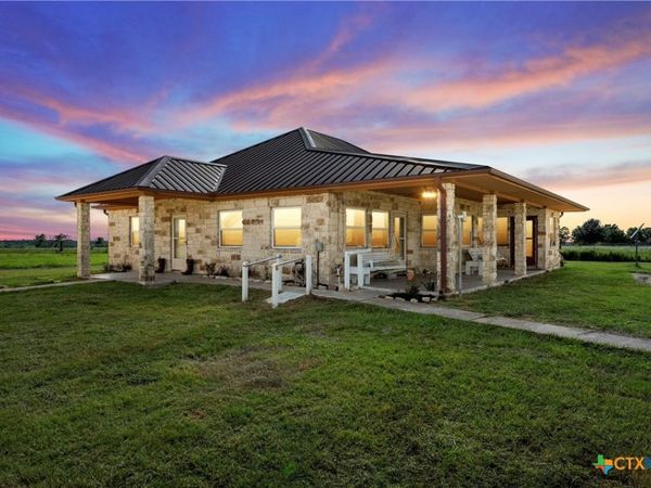 231 County Road 136, Burlington, TX 76519