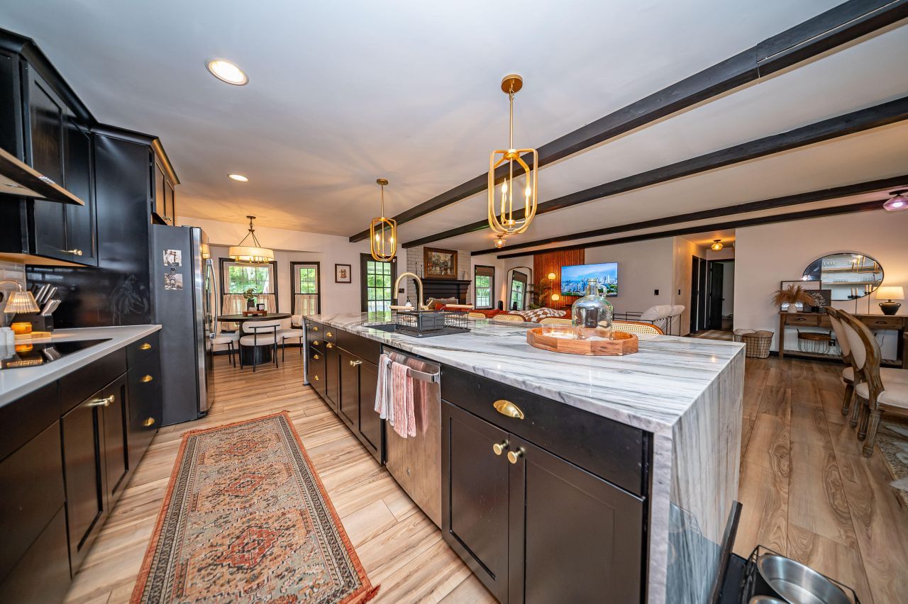 2943 Doncaster Drive Photo 10