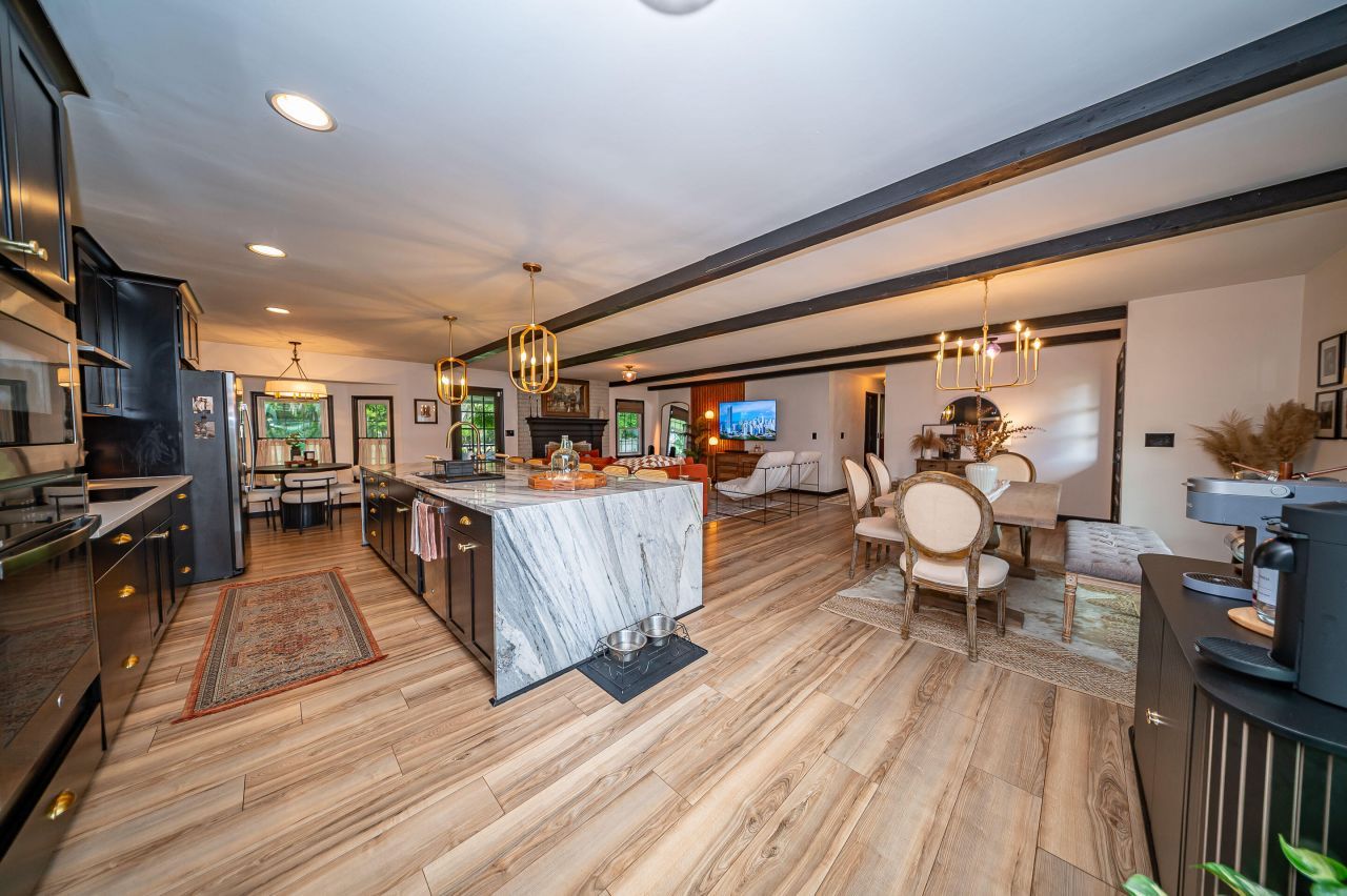 2943 Doncaster Drive Photo 19