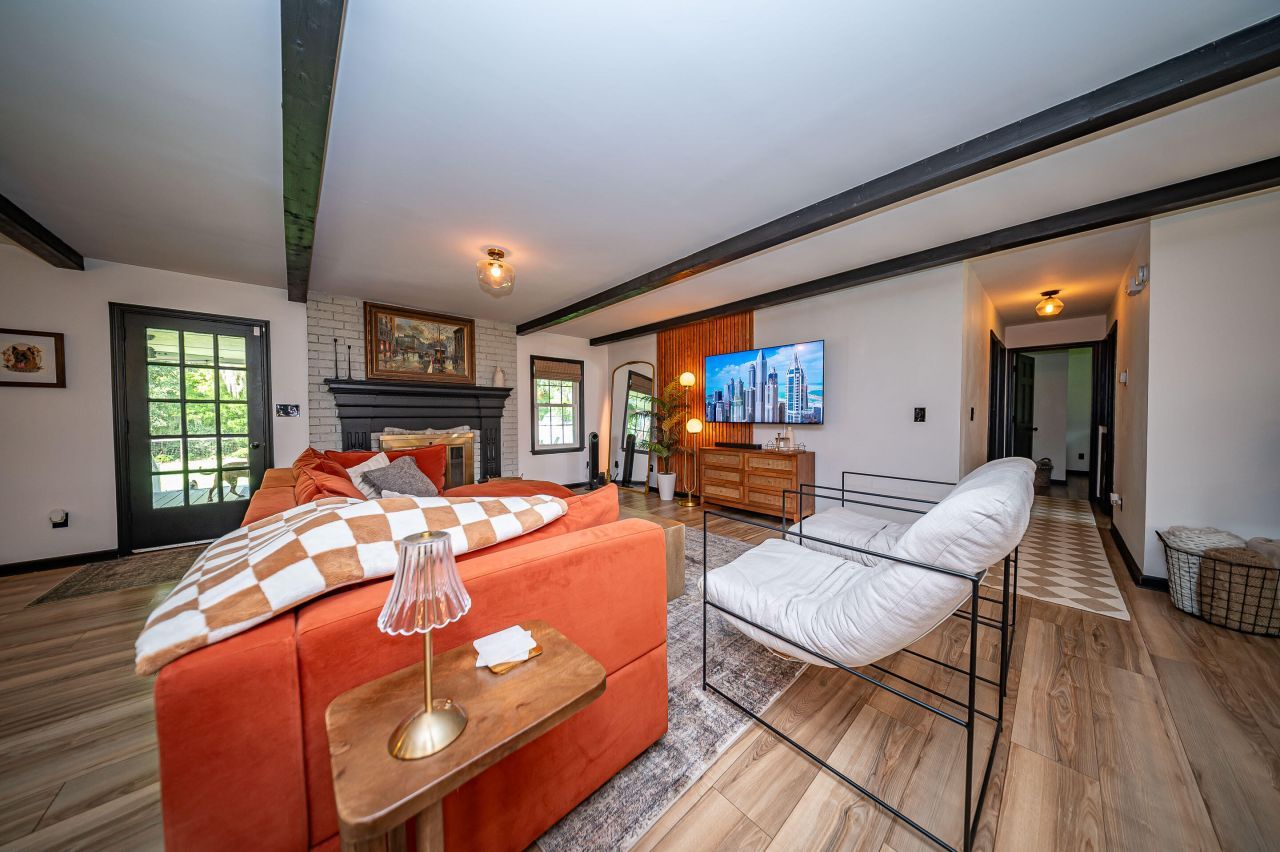 2943 Doncaster Drive Photo 23