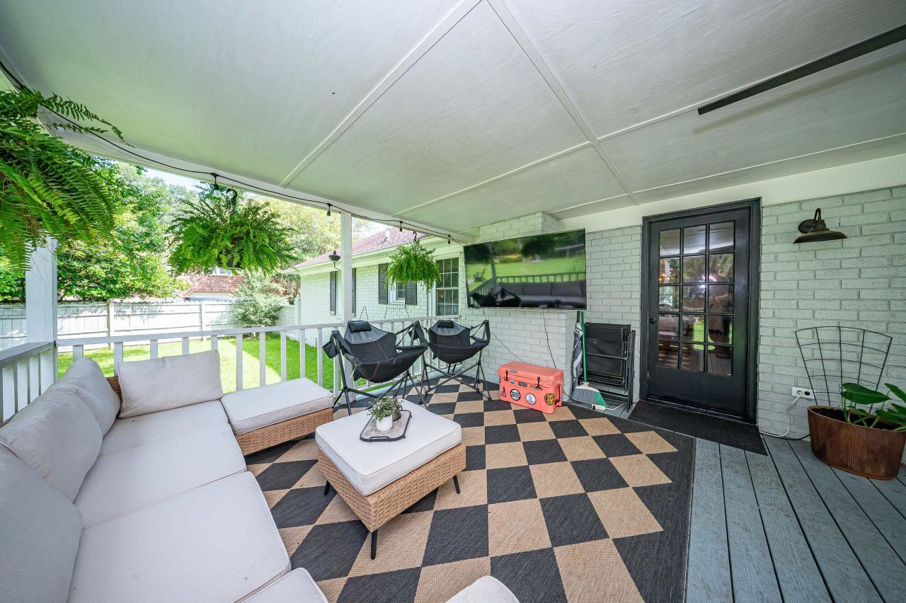 2943 Doncaster Drive Photo 59