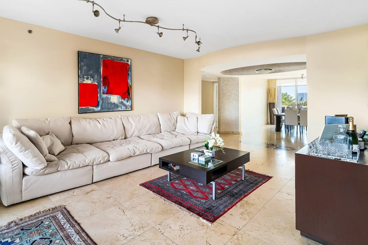 18911 Collins Avenue, Unit 506, Sunny Isles Beach, FL 33160 Photo