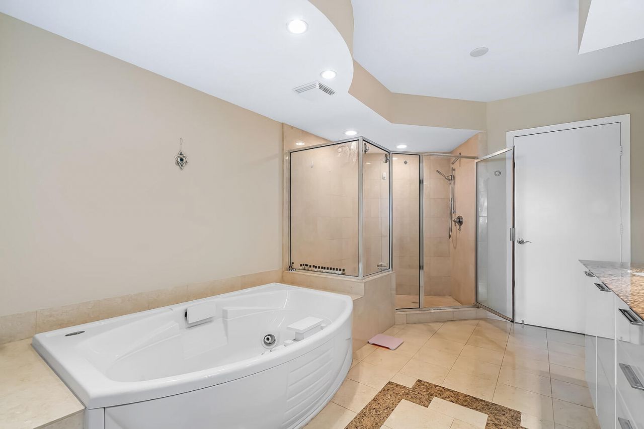 18911 Collins Avenue, Unit 506, Sunny Isles Beach, FL 33160 Photo