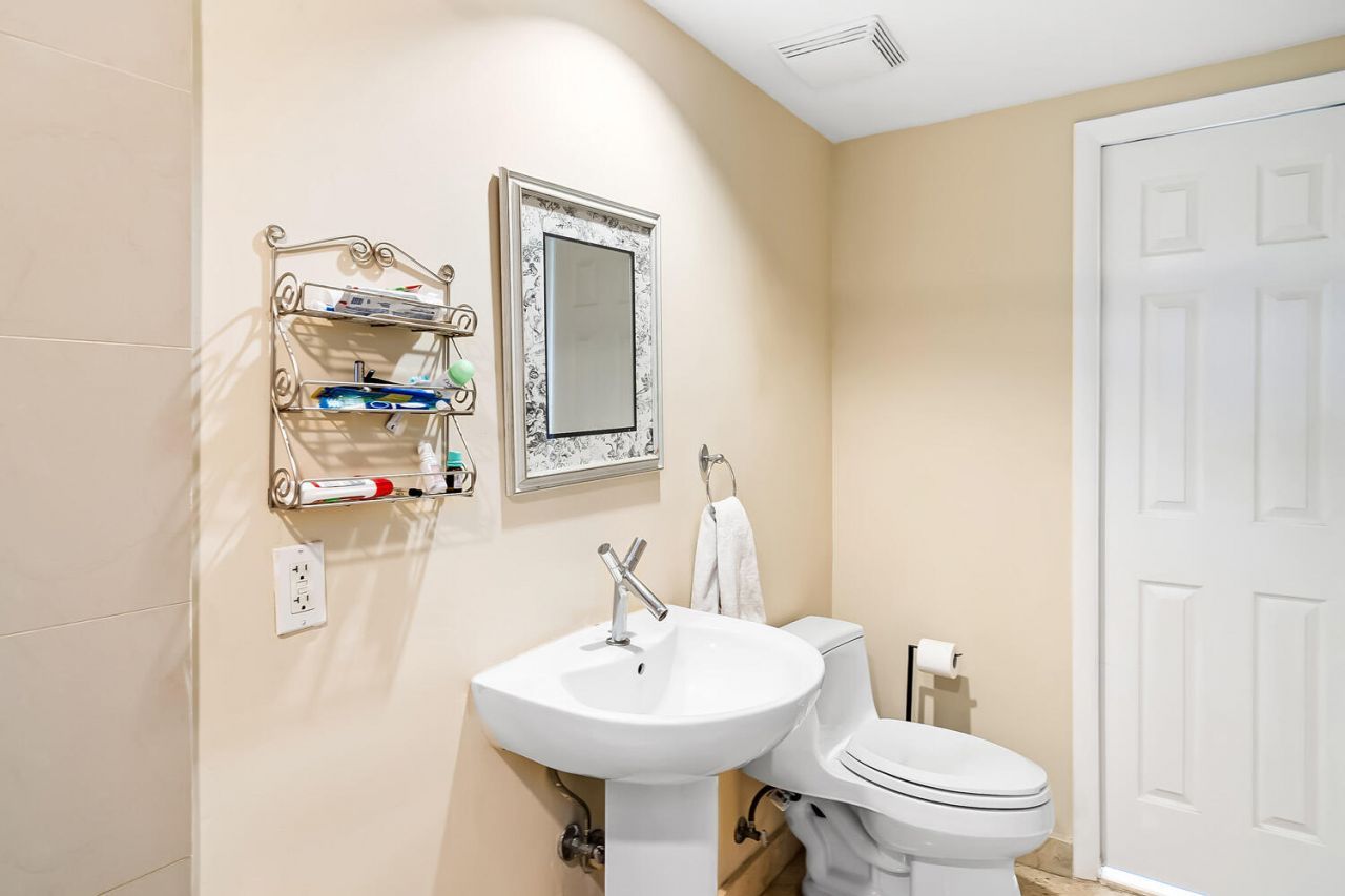 18911 Collins Avenue, Unit 506, Sunny Isles Beach, FL 33160 Photo